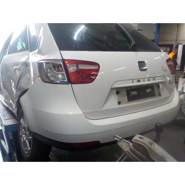 Arbre de transmission avant gauche Seat Ibiza ST (6J8) (2010 - 2015) Combi 1.2 TDI Ecomotive (CFWA)