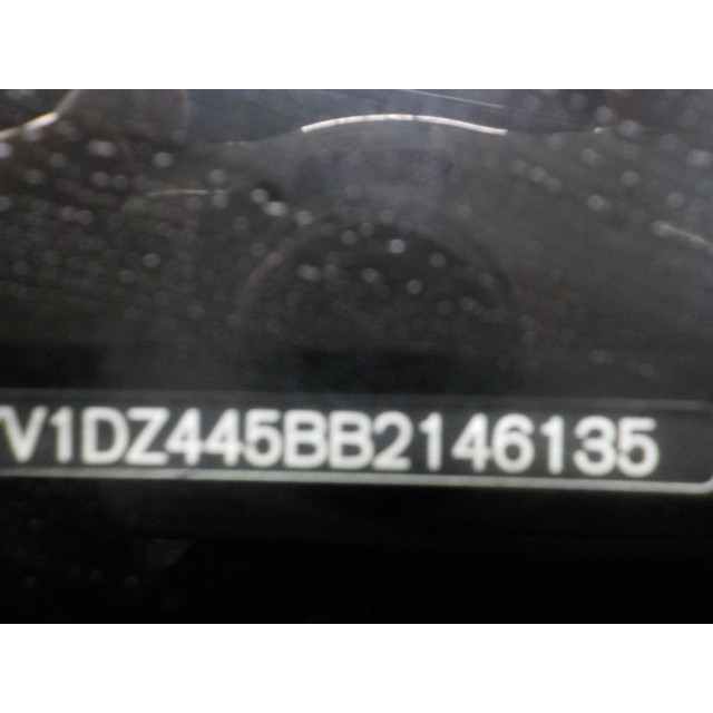 Étrier avant gauche Volvo XC60 I (DZ) (2009 - 2012) 2.0 T 16V (B4204T6)