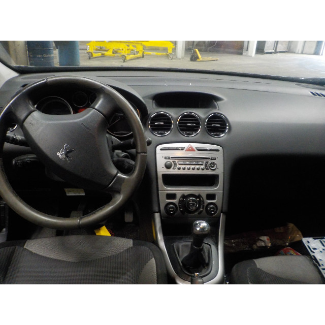Aile avant gauche Peugeot 308 (4A/C) (2007 - 2014) Hatchback 1.6 VTI 16V (EP6(5FW))