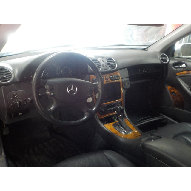 Rétroviseur extérieur gauche électrique Mercedes-Benz CLK (W209) (2002 - 2009) Coupé 2.6 240 V6 18V (M112.912)