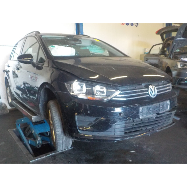 Bras de suspension avant gauche Volkswagen Golf Sportsvan (AUVS) (2014 - 2021) MPV 1.6 TDI BlueMotion 16V (CXXB)