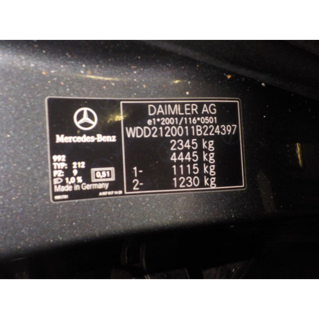 Bras de suspension en bas à droite à l'arrière Mercedes-Benz E (W212) (2009 - présent) Sedan E-220 CDI 16V BlueEfficiency (OM651.924)