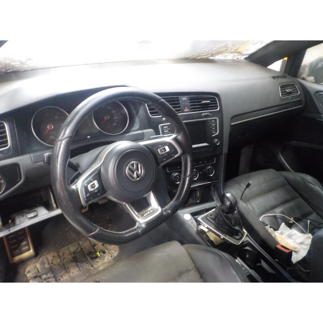 Pompe à diesel Volkswagen Golf VII (AUA) (2013 - 2020) Hatchback 2.0 GTD 16V (CUNA)