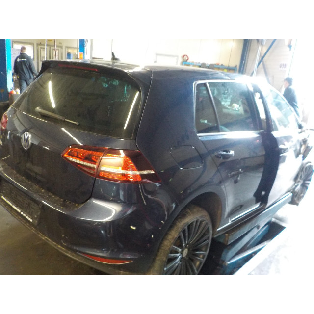 Commande de dispositif de chauffage électrique Volkswagen Golf VII (AUA) (2014 - 2020) Hatchback 1.4 GTE 16V (CUKB)