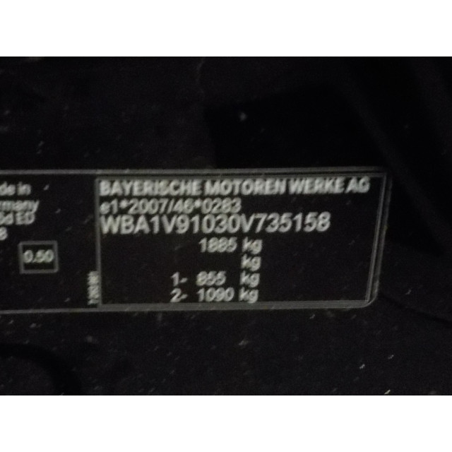 Panneau de commande multimédia BMW 1 serie (F20) (2015 - 2019) Hatchback 5-drs 116d 1.5 12V TwinPower (B37-D15A)