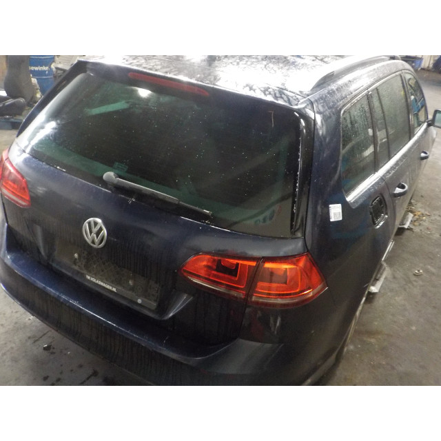 Déblocage de frein à main Volkswagen Golf VII Variant (AUVV) (2013 - 2020) Combi 1.6 TDI BlueMotion 16V (CXXB)