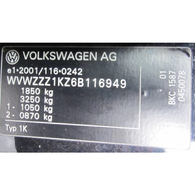 Boîte à gants Volkswagen Golf V (1K1) (2003 - 2006) Hatchback 1.9 TDI (BKC)