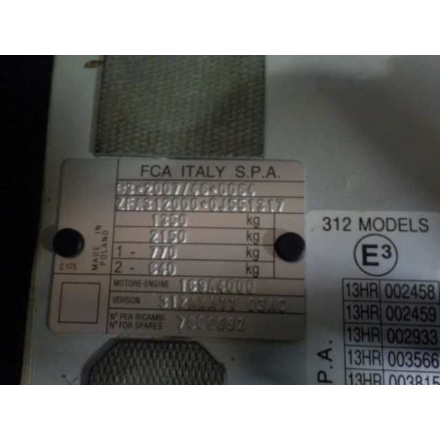 Verrouillage central électrique de porte à mécanisme de verrouillage avant droit Fiat 500 (312) (2007 - présent) Hatchback 1.2 69 (169.A.4000(Euro 5))