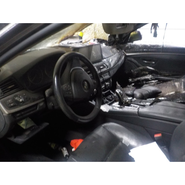 Bras de suspension arrière gauche BMW 5 serie (F10) (2010 - 2011) Sedan 530d 24V (N57-D30A)