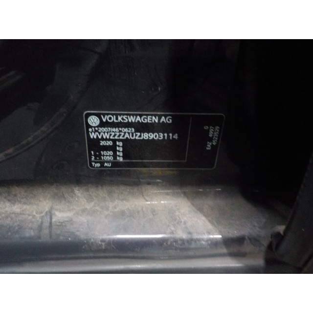 Essuie-glaces de lunette arrière Volkswagen Golf VII (AUA) (2016 - 2021) Hatchback e-Golf (EAZA)