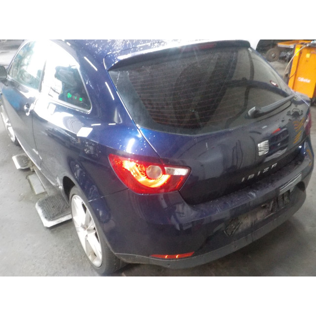 Volant Seat Ibiza IV SC (6J1) (2008 - 2015) Hatchback 3-drs 1.4 16V (BXW)