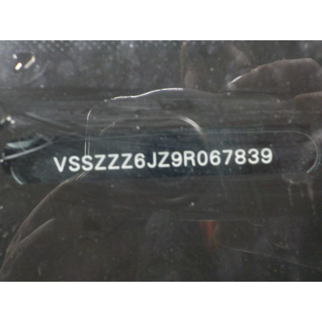 Volant Seat Ibiza IV SC (6J1) (2008 - 2015) Hatchback 3-drs 1.4 16V (BXW)