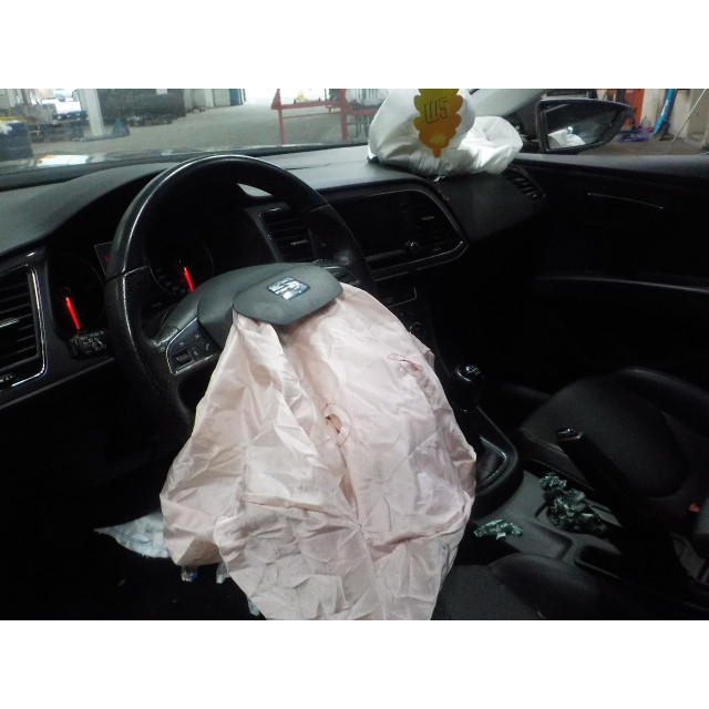 Airbag rideau gauche Seat Leon (5FB) (2014 - présent) Hatchback 5-drs 1.4 TSI ACT 16V (CZEA)