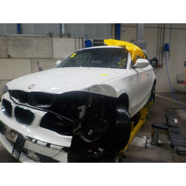 Mécanismes de verrouillage de porte de coffre/hayon électrique BMW 1 serie (E81) (2008 - 2011) Hatchback 3-drs 116i 2.0 16V (N43-B20A)