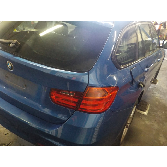 Trappe de réservoir de carburant BMW 3 serie Touring (F31) (2012 - 2016) Combi 320d 2.0 16V (N47-D20C)