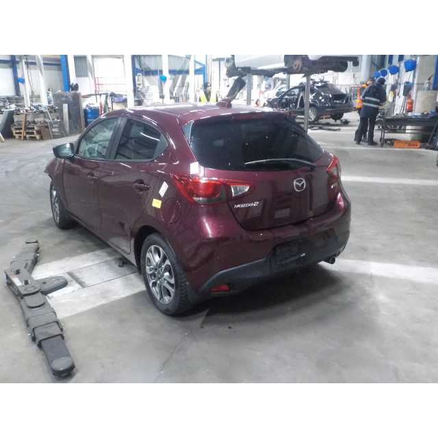 Lève-vitres électrique arrière gauche Mazda 2 (DJ/DL) (2014 - 2017) Hatchback 1.5 SkyActiv-G 90 (P5Y8)