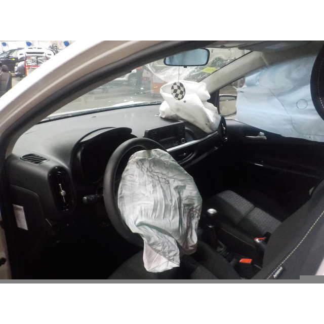 Essuie-glaces avant gauche Kia Picanto (JA) (2017 - présent) Hatchback 1.0 12V (G3LD)