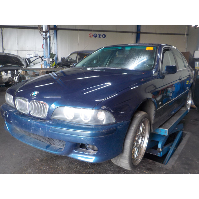 Moteur de pompe de direction assistée BMW 5 serie (E39) (1996 - 1998) Sedan 535i 32V (M62-B35(358S2))
