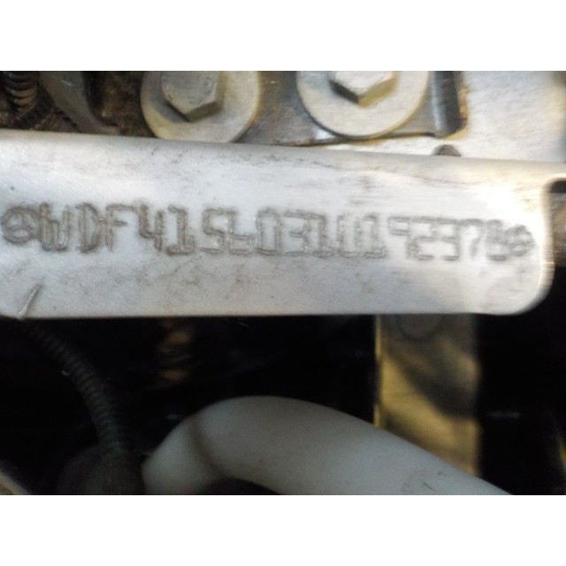 Moteur d'essuie-glaces de pare-brise Mercedes-Benz Citan (415.6) (2012 - présent) Citan Van 1.5 108 CDI (OM607.951)