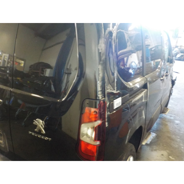 Étrier avant gauche Peugeot Partner (EF/EU) (2019 - présent) Van 1.5 BlueHDi 75 (DV5RE(YHW))