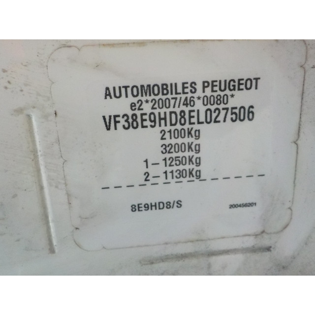 Verrouillage central électrique de porte à mécanisme de verrouillage avant gauche Peugeot 508 SW (8E/8U) (2012 - 2018) Combi 1.6 HDiF 16V (DV6C(9HR))