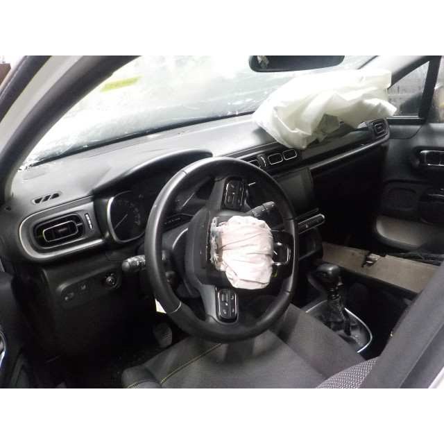 Porte arrière gauche Citroën C3 (SX/SW) (2016 - présent) Hatchback 1.2 12V e-THP PureTech 110 (EB2ADT(HNP))
