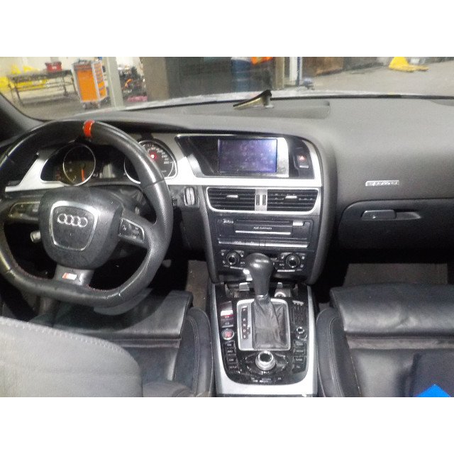 Unité de contrôle frein à main Audi A5 Cabrio (8F7) (2009 - 2013) Cabrio 2.0 TFSI 16V Quattro (CDNC(Euro 5))