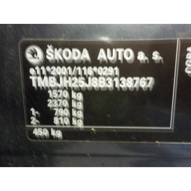 Rétroviseur extérieur droit à commande électrique Skoda Fabia II Combi (2007 - 2014) Combi 5-drs 1.2i 12V (CGPA)