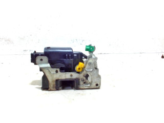 Verrouillage central électrique de porte à mécanisme de verrouillage avant droit Renault Master III (ED/HD/UD) (2006 - 2010) Ch.Cab 2.5 dCi 16V 100 (G9U-650)