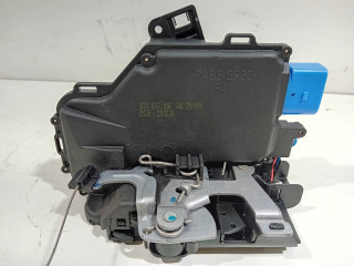 Verrouillage central électrique de porte à mécanisme de verrouillage avant droit Volkswagen Golf VI Variant (AJ5/1KA) (2009 - 2013) Combi 1.6 TDI 16V 105 (CAYC(Euro 5))